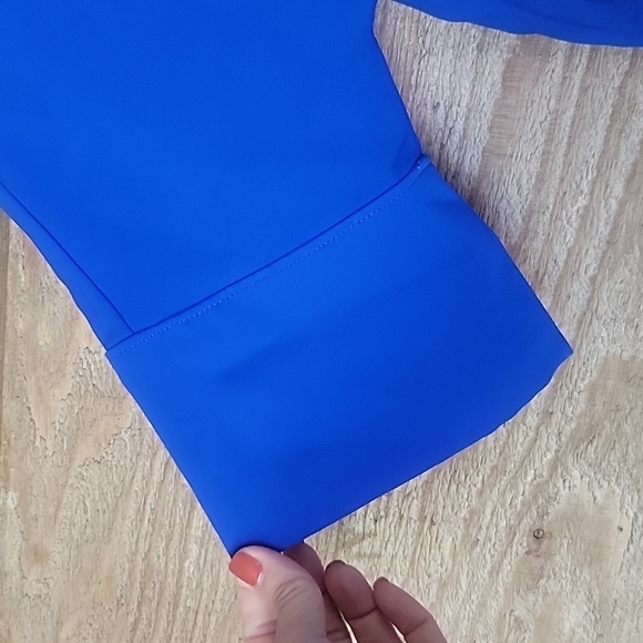 Express Blue Top with Pocket Size XSmall - Picture 4 of 6